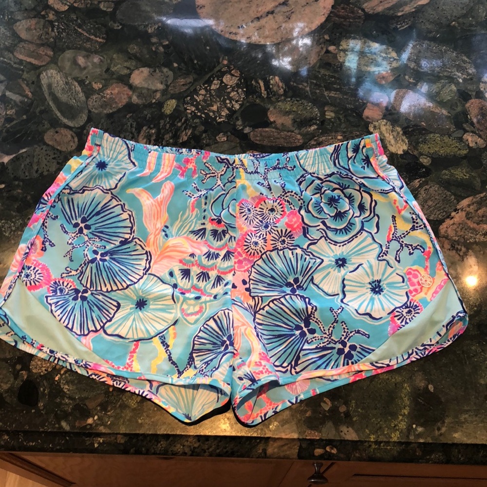 Lilly Pulitzer Luxletic 4 inch Ocean Trail Short.